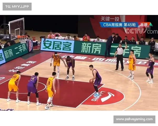 湖人第二节前场多次传导展现团队配合攻防转换迅速打破僵局 湖人第二节前场多次传导展现团队配合攻防转换迅速打破僵局