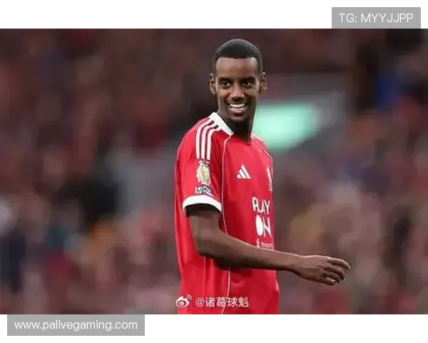 回声报:利物浦有意签下巴列卡诺右后卫拉蒂乌 解约金达2100万英镑 回声报:利物浦有意签下巴列卡诺右后卫拉蒂乌 解约金达2100万英镑